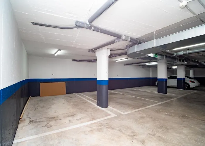 Piso Torno דירה *