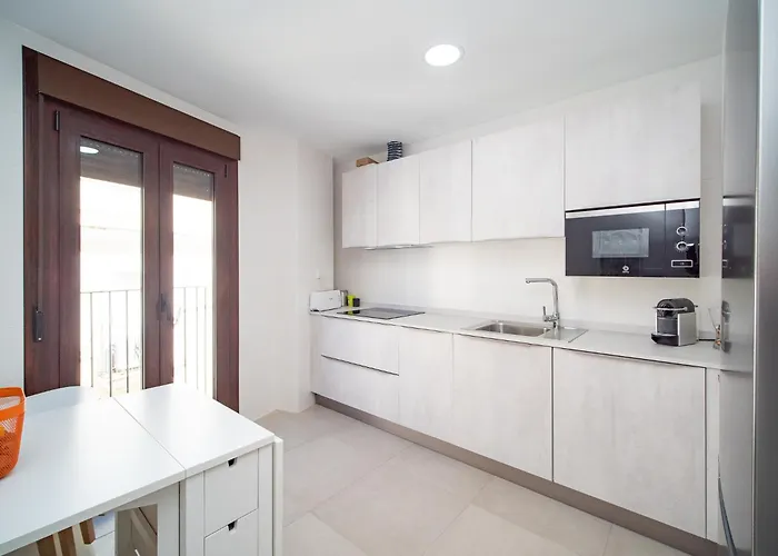 Piso Torno דירה *